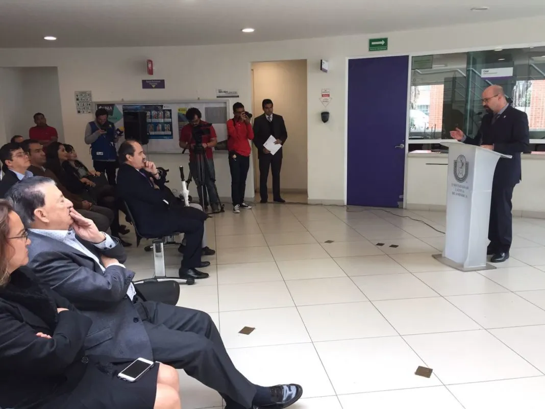 La UNLA se congratuló este jueves al iniciar los trabajos de construcción de una segunda Clínica de odontología con la finalidad de que los alumnos tengan más y mejores herramientas en su aprendizaje