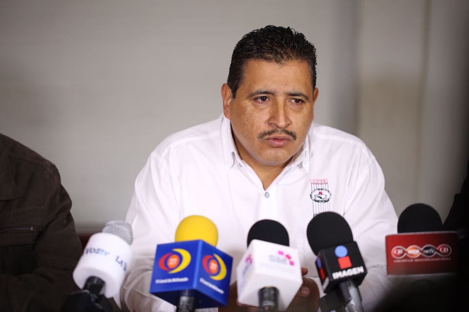 El líder de la CNTE llamó a varios sindicatos a sumarse a su causa para exigir pagos atrasados