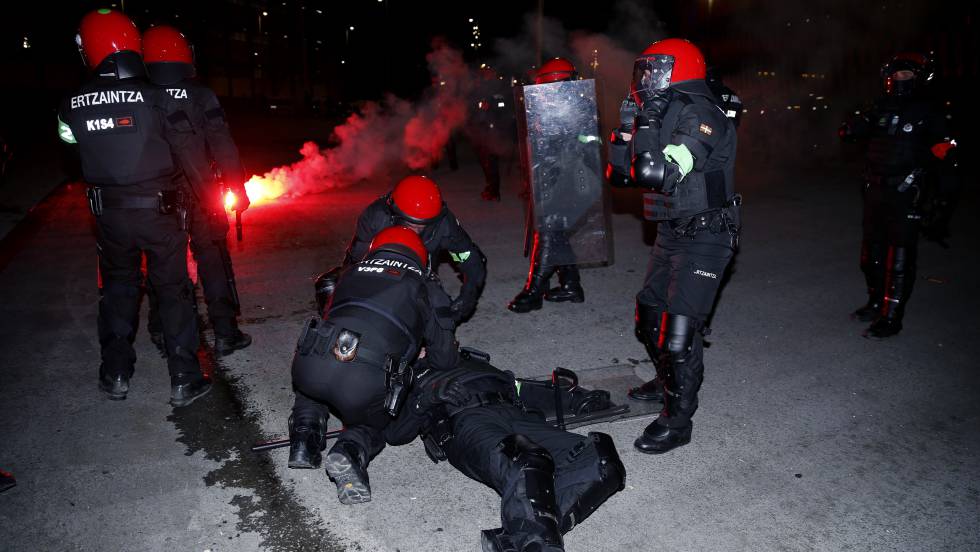 Muere policía previo al Athletic Club vs Spartk de Moscú