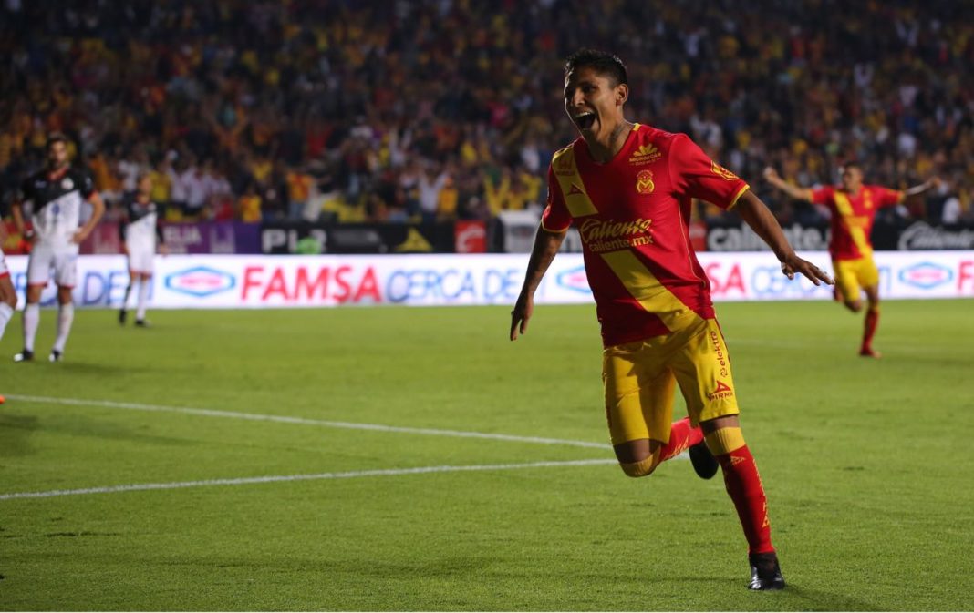 Sufrido triunfo de Monarcas Morelia