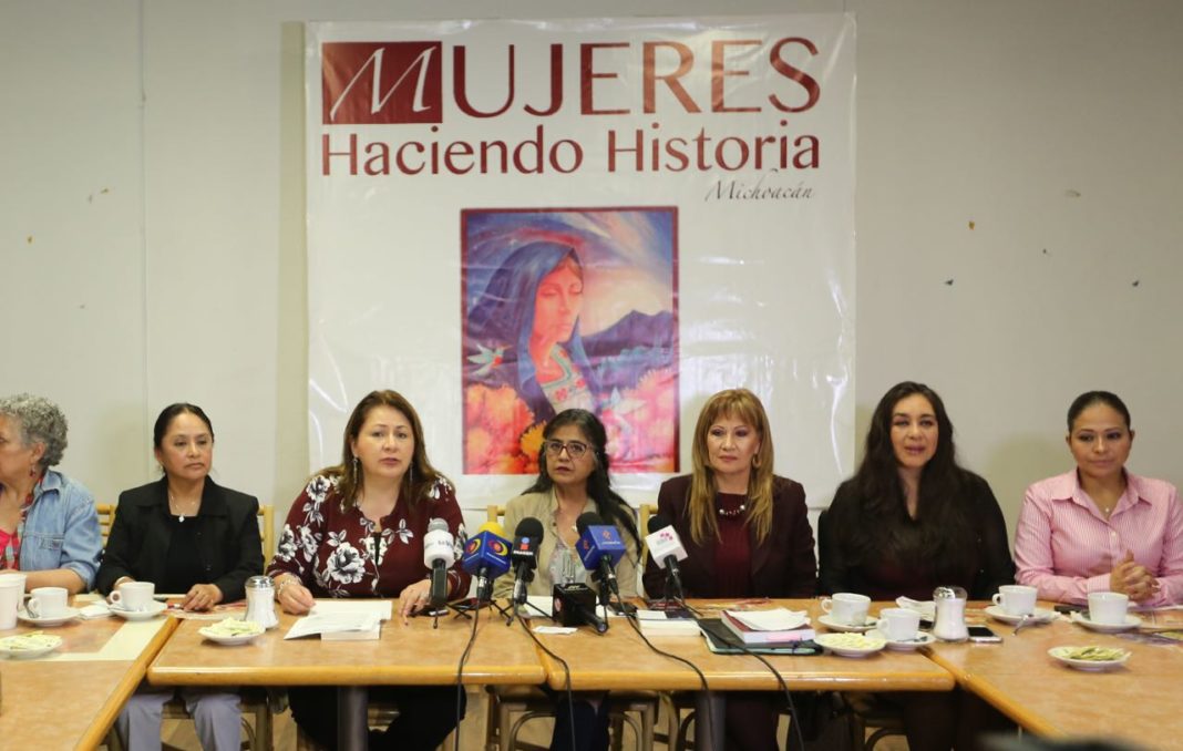 Mujeres de MORENA se niegan a hablar del trabajo de SEIMUJER