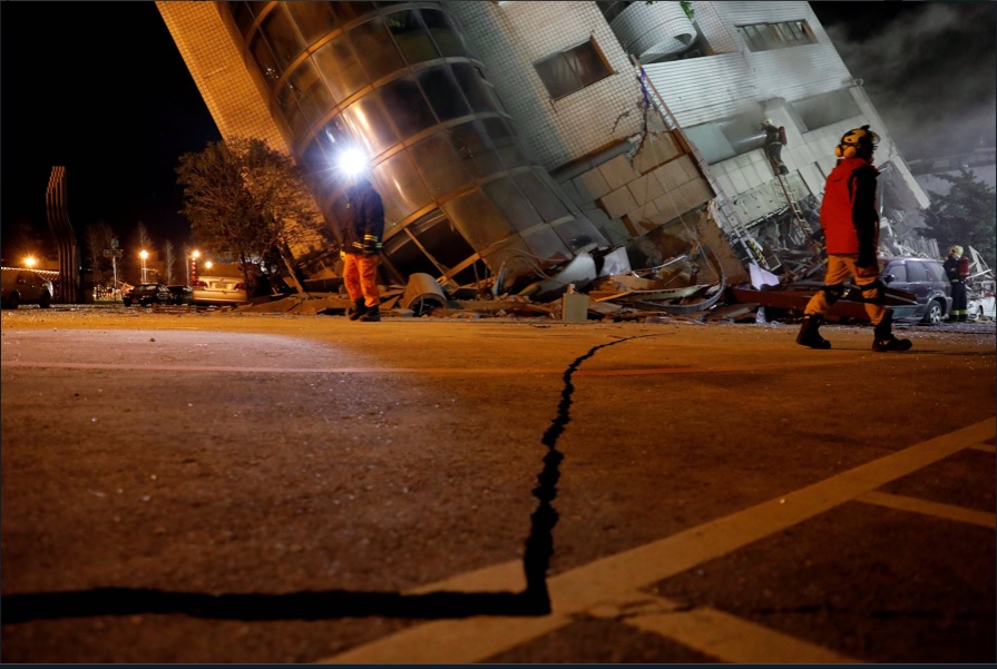 Sube número de muertos por sismo en Taiwán