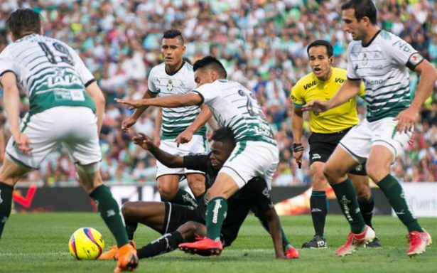 Santos recuperar el liderato al vencer Rayados