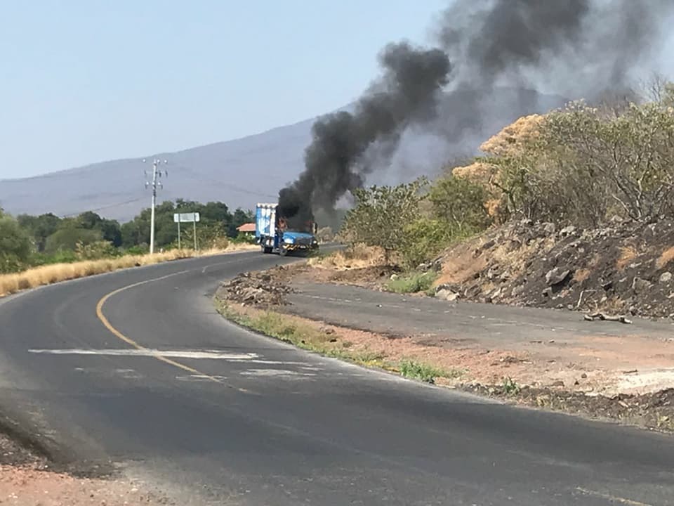 Por captura de líder de los Viagras, se desatan narcobloqueos en Tierra Caliente