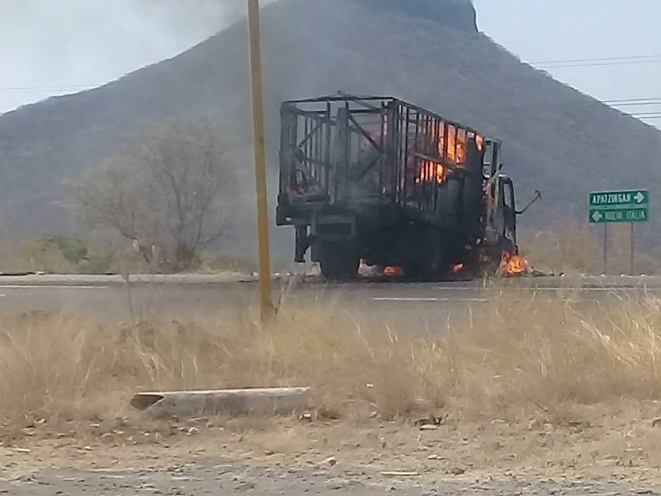 Suspenden corridas de autobuses a la Costa y Tierra Caliente michoacanas