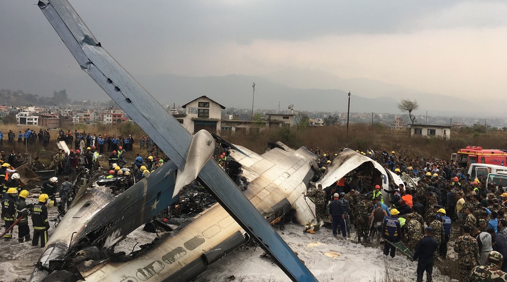 Accidente aéreo deja al menos 40 muertos