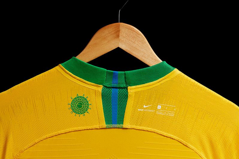 Presentan playera de Brasil para mundial