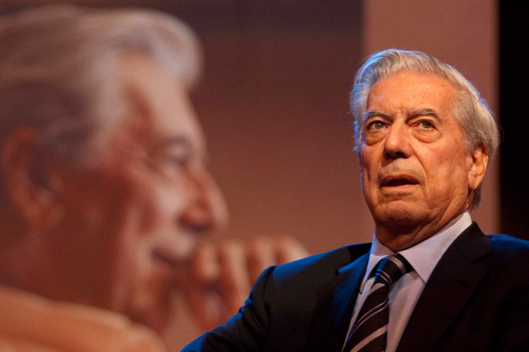 “Un suicidio para México” que gane el populismo: Vargas Llosa