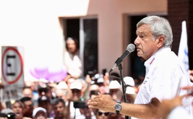 Celebra AMLO fin del fuero