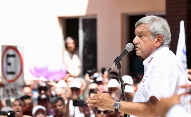 Celebra AMLO fin del fuero