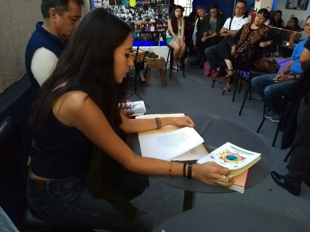 Colectivo "ASCO", lleva la literatura a los rincones de Morelia