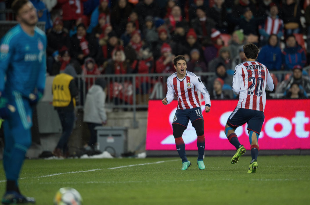 Chivas pega primero en Final de ida de Concachampions