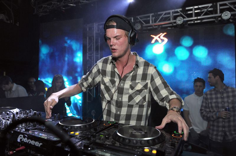 Aumentan ventas de melodias del DJ Avicii