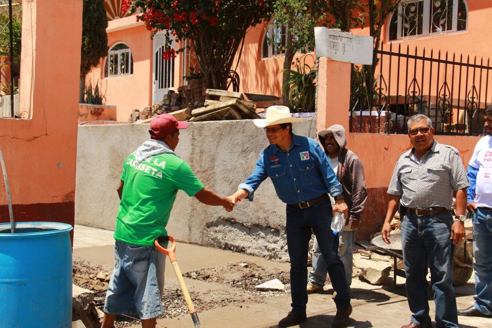 De la mano de la gente, vamos a transformar Michoacán: Toño Sosa