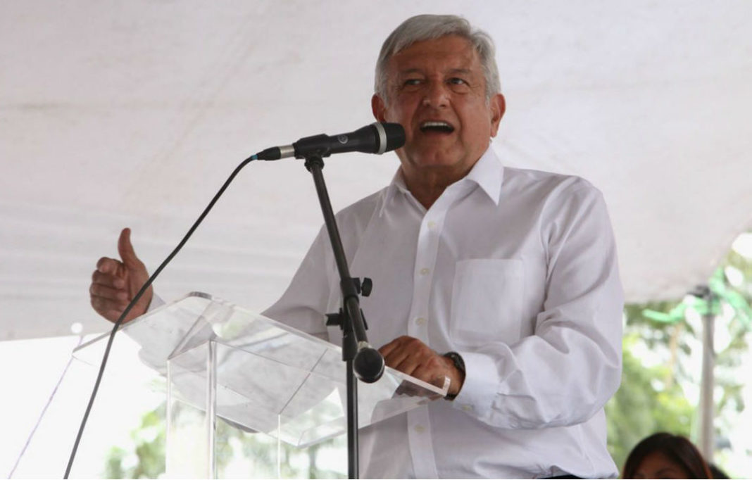 AMLO indignado ante asesinato de estudiantes