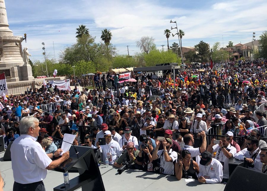 López Obrador señaló que en caso de ganar las elecciones entablará un gobierno ejemplar y austero.|