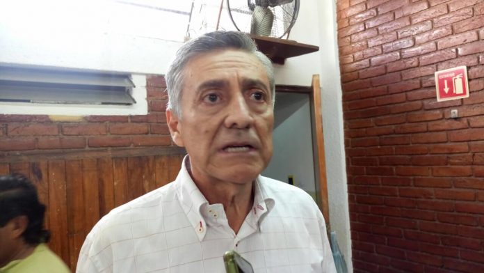 Cristóbal Arias renunciará candidatura