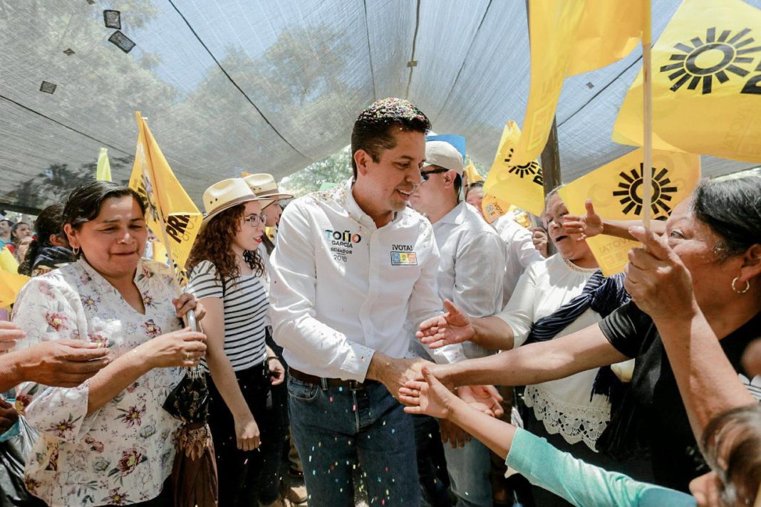 Respalda a Toño García el líder nacional del PRD; será senador, afirma