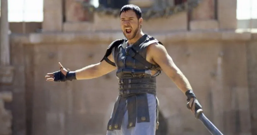 Ofrecen 96 mil dólares por armadura de Russell Crowe en "Gladiador"