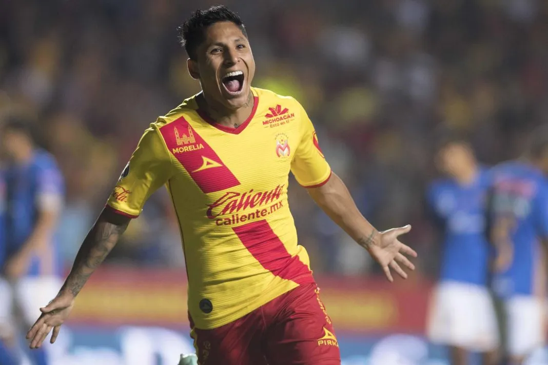 Con hat-trick de Ruidíaz Morelia doma al León