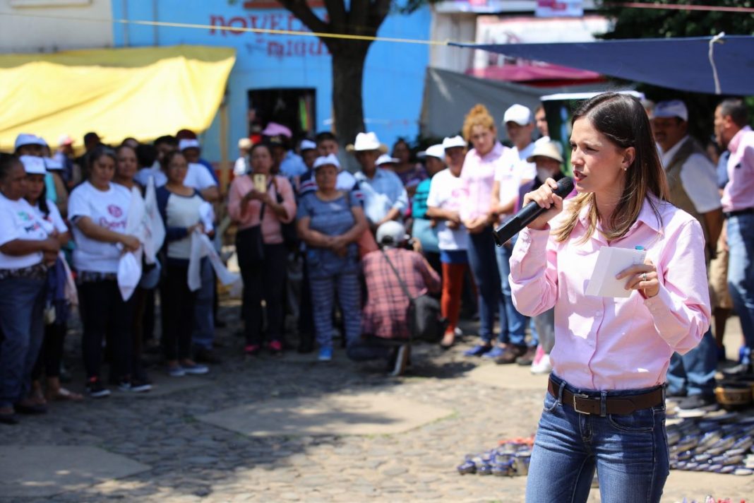 Se compromete Daniela de los Santos con el medio rural