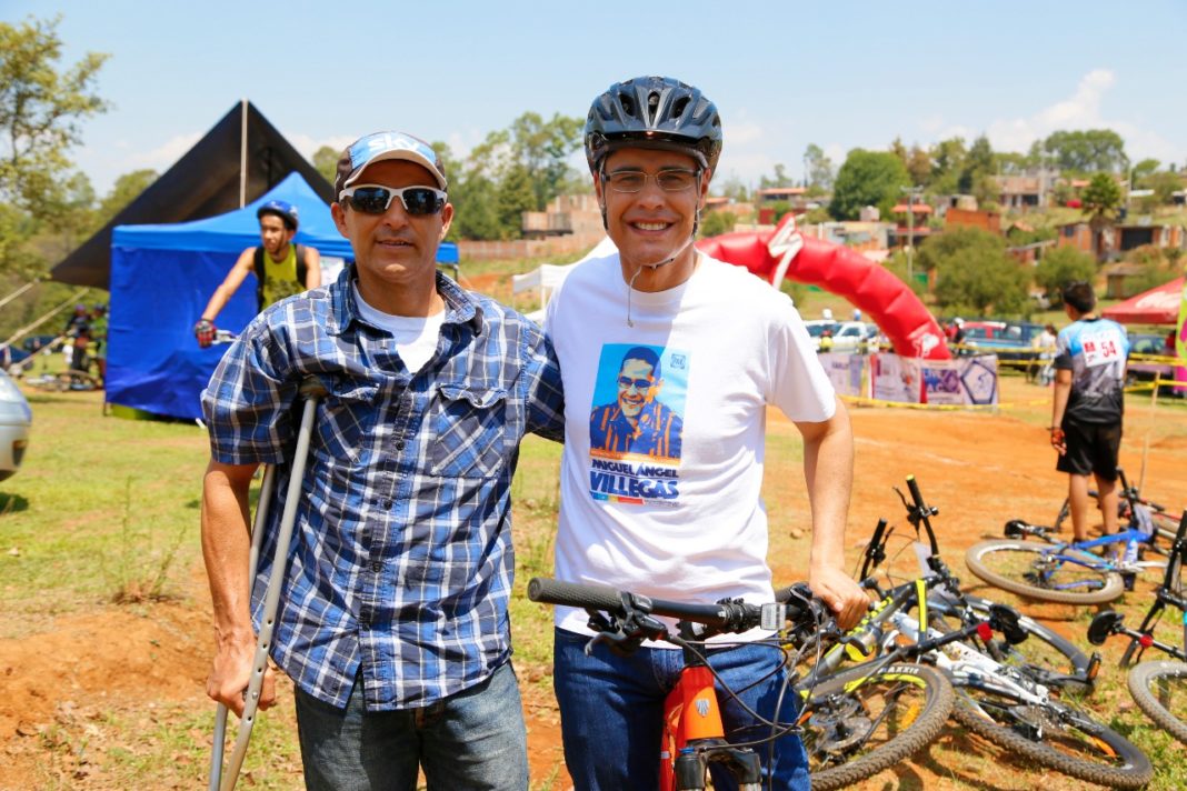 Participa Miguel Ángel Villegas en Campeonato Estatal de Ciclismo de Montaña