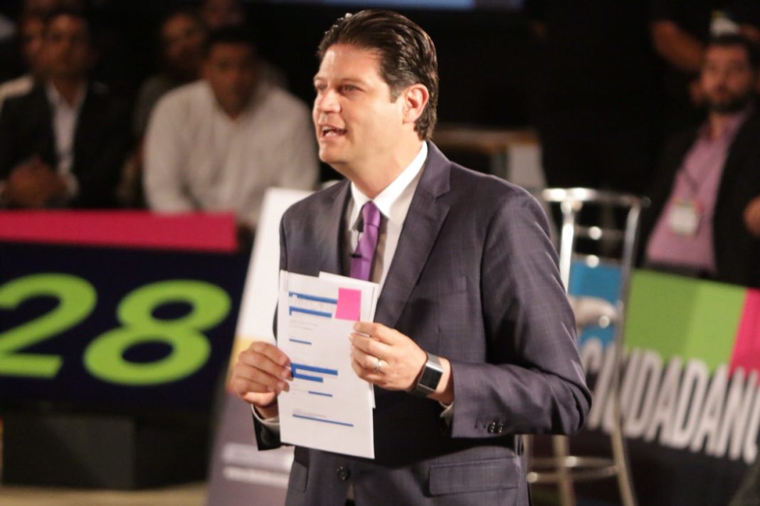 Factura apócrifa del PAN requiere aclaración de candidato Carlos Quintana