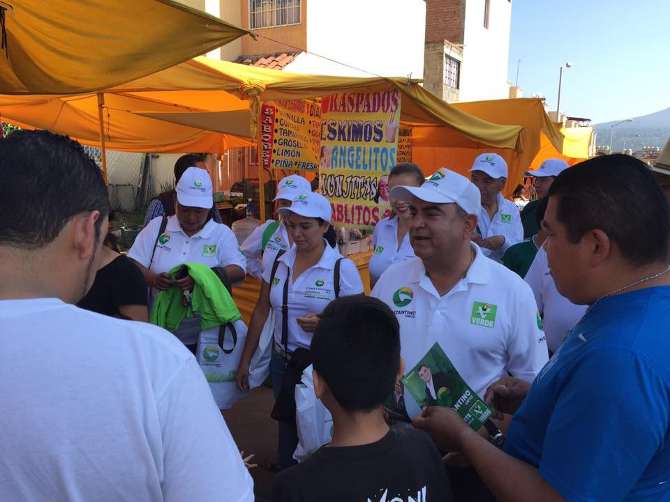 Servicios y transporte ofrece Constantino en Villas del Pedregal