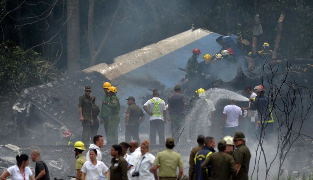 Avión se estrella al despegar de La Habana, Cuba