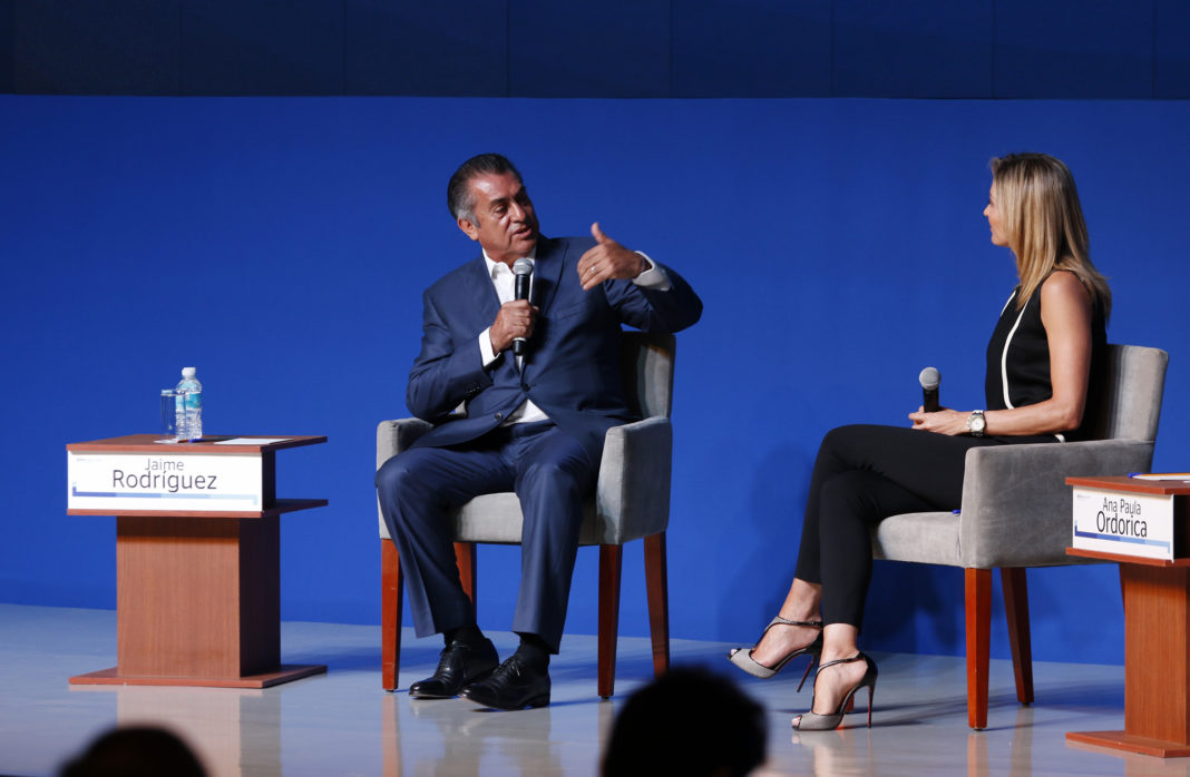 Los azotes son necesarios para los delincuentes: 'El Bronco'