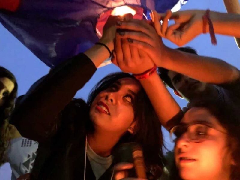 Más de 180 alumnos de la UNLA en Morelia vivieron una jornada llena de nostalgia y alegría con talleres, convivencia y momentos de reflexión para cerrar su etapa escolar, durante su despedida