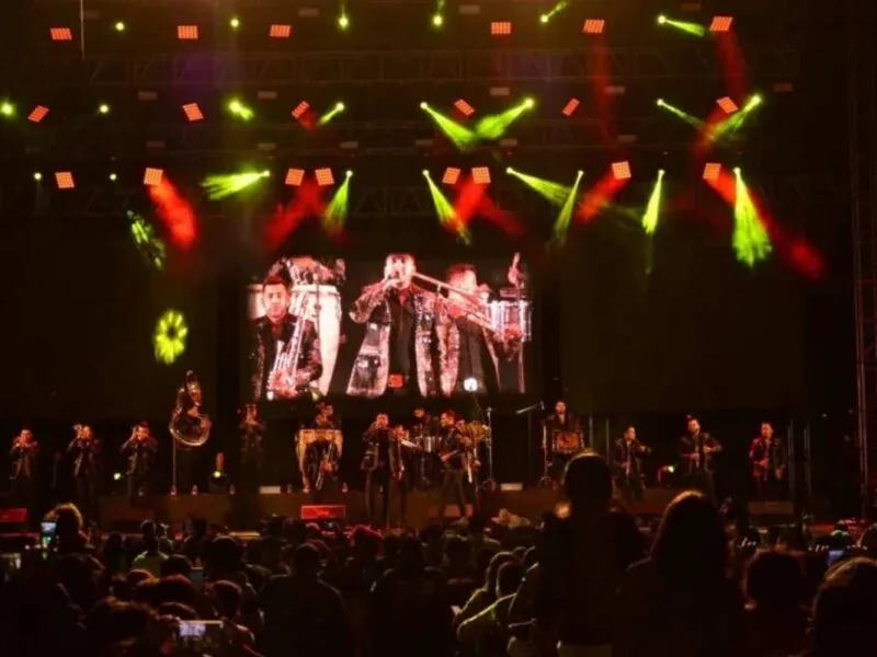 La banda Sinaloense, "Los Recoditos" hizo vibrar la Expo Fiesta Michoacán 2018 en Morelia, conquistando al público con sus grandes éxitos y un ambiente lleno de emociones