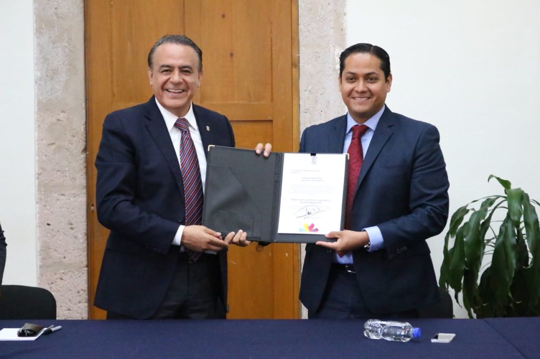 Recibe Daniel Moncada nombramiento de subsecretario de Enlace Legislativo