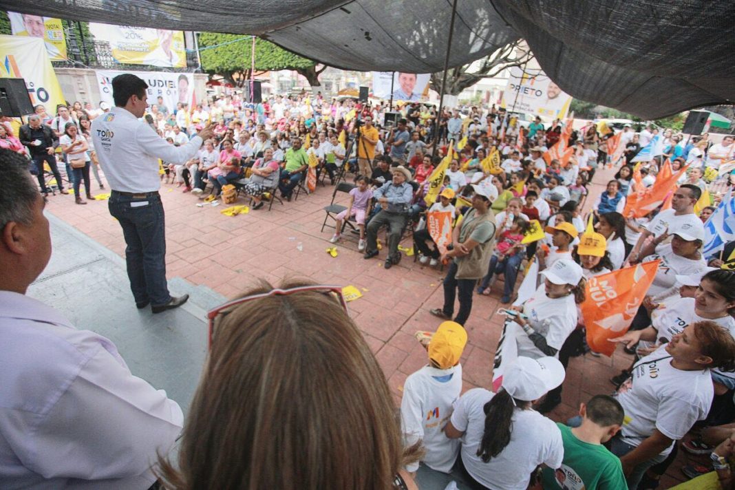 Jóvenes, prioridad en agenda de Toño García