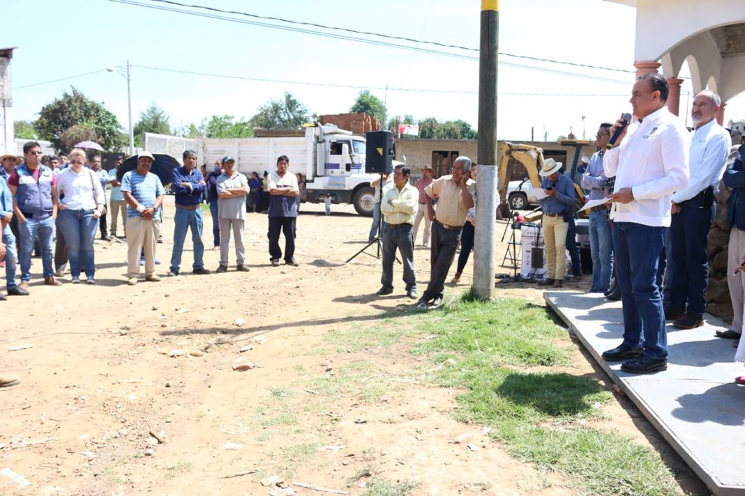 Arrancan obras de mejoramiento urbano en Cuanajo