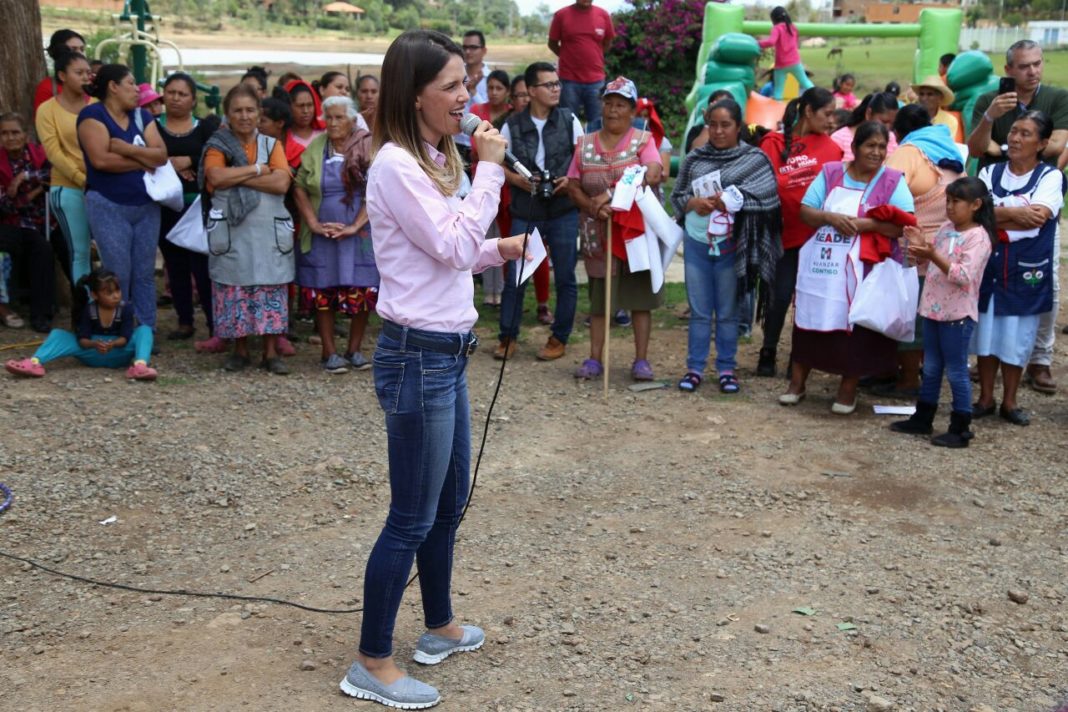 Daniela de los Santos comprometida con futuro de las Tenencias