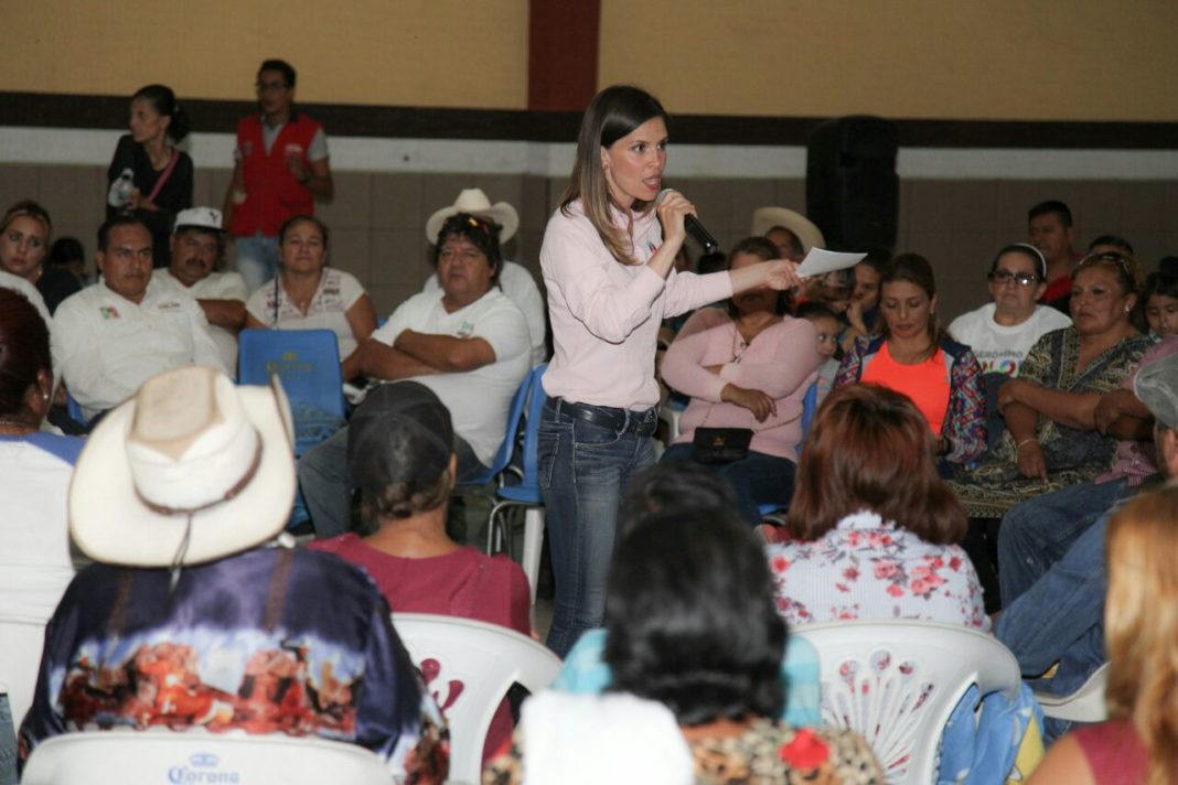 Servicios básicos deben llegar a cada rincón del municipio: Daniela de los Santos