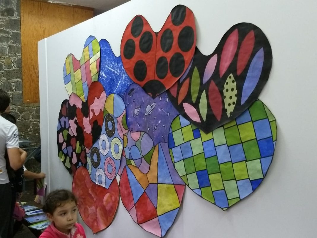 El arte en las manos de niños michoacanos