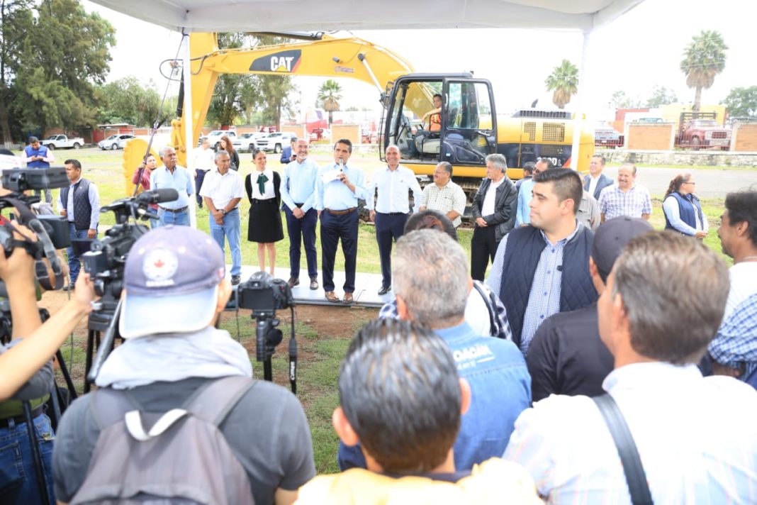 Busca Gobernador crear Academia de Fútbol en Michoacán