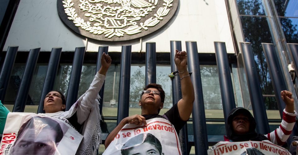 Desconoce PGR criterios de Tribunal Colegiado sobre caso Iguala