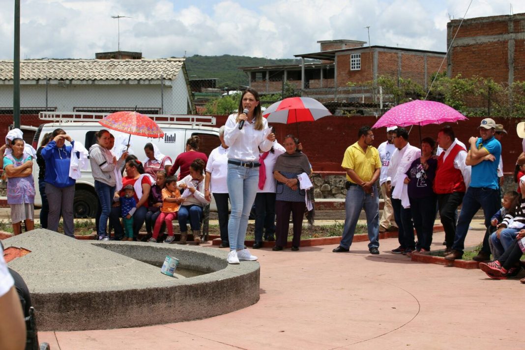 Ninguna comunidad estará olvidada de su presidenta municipal: Daniela de los Santos.