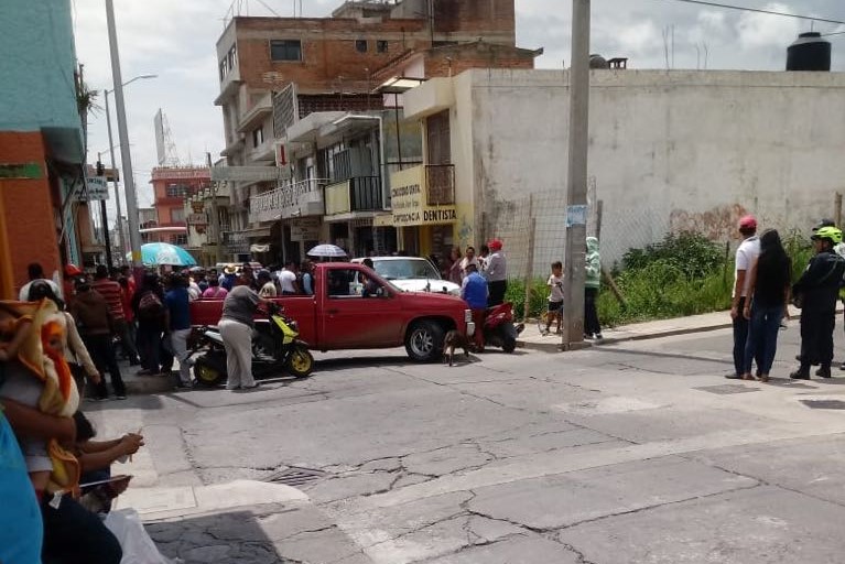 Simpatizantes de Carlos Herrera presionan al IEM para que le den triunfo en Zitácuaro