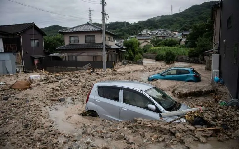 Visita Shinzo Abe zonas afectadas de Japón