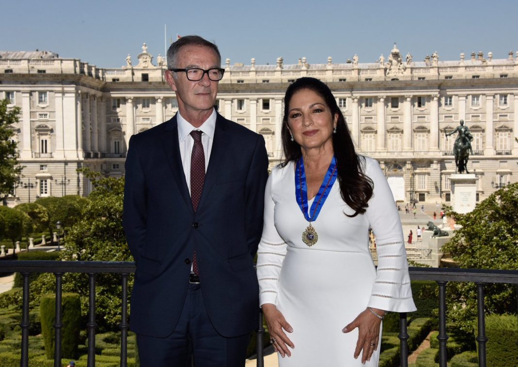 Condecoran a Gloria Estefan con la medalla al Mérito de las Bellas Artes