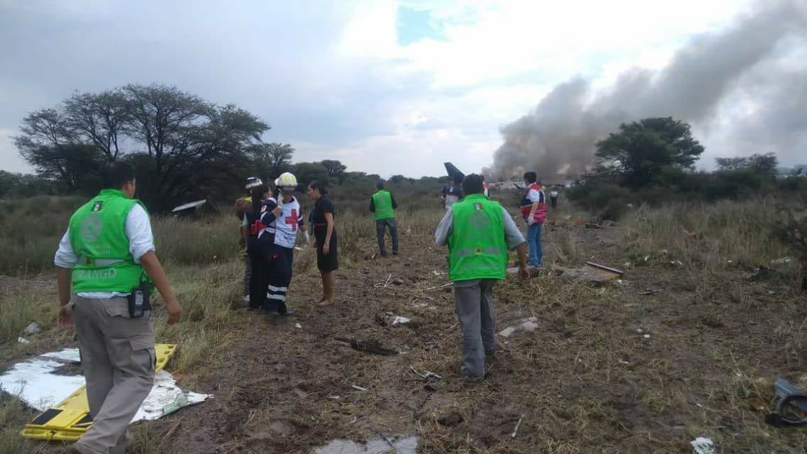 Sin reporte de víctimas mortales tras caída de avión en Durango