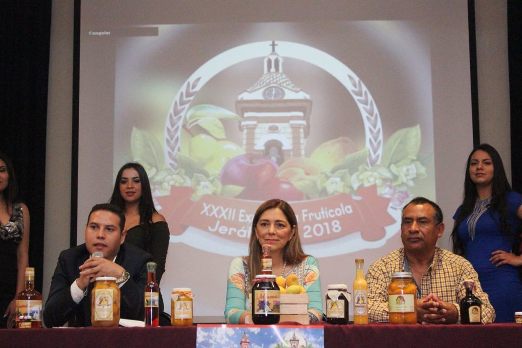 Fruticultores de Jeráhuaro denuncian abandono y falta de apoyo
