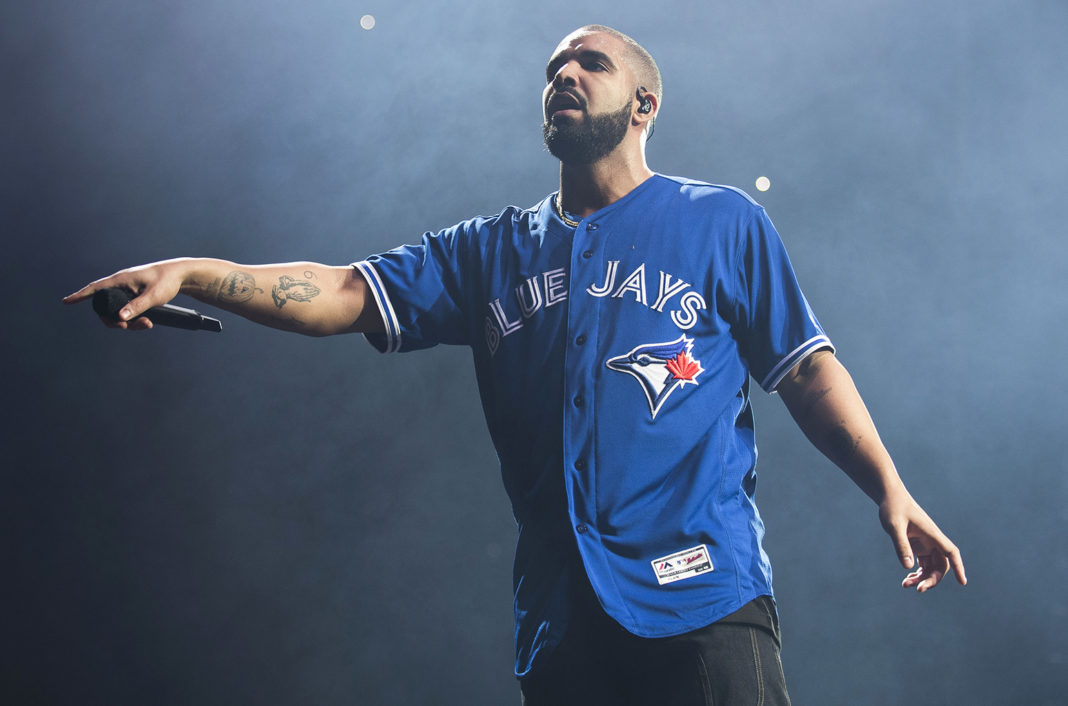 Drake rompe récord en Billboard