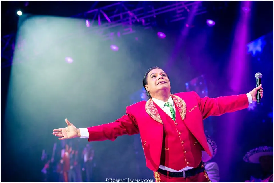 México recuerda a Juan Gabriel