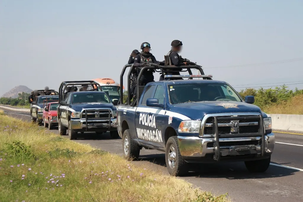 Llega Policía Michoacán a resguardar consulta en Nahuatzen