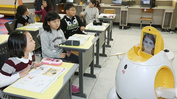Robots enseñarán inglés en Japón